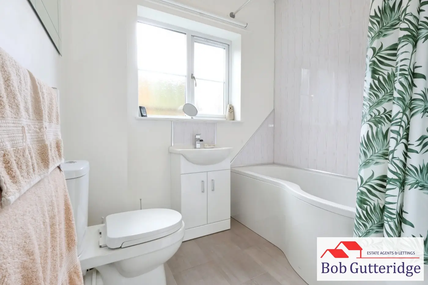 FAMILY BATHROOM