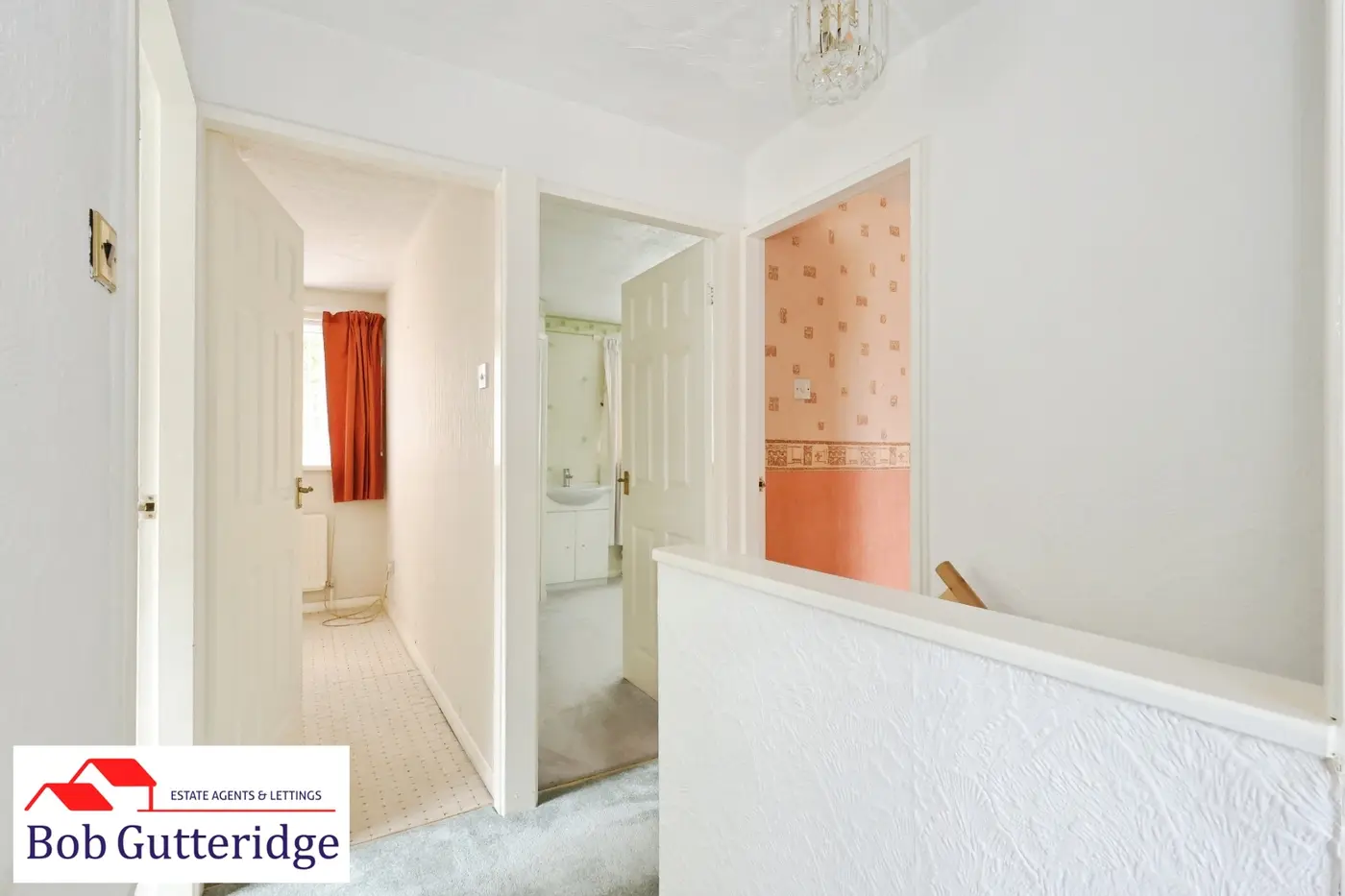 FIRST FLOOR LANDING