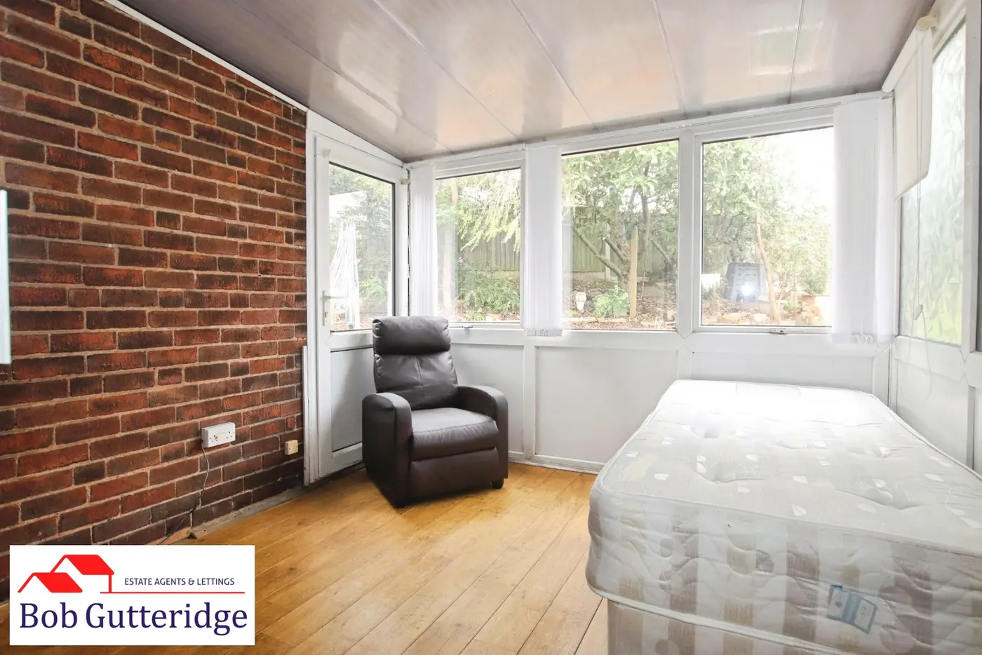 GARDEN ROOM