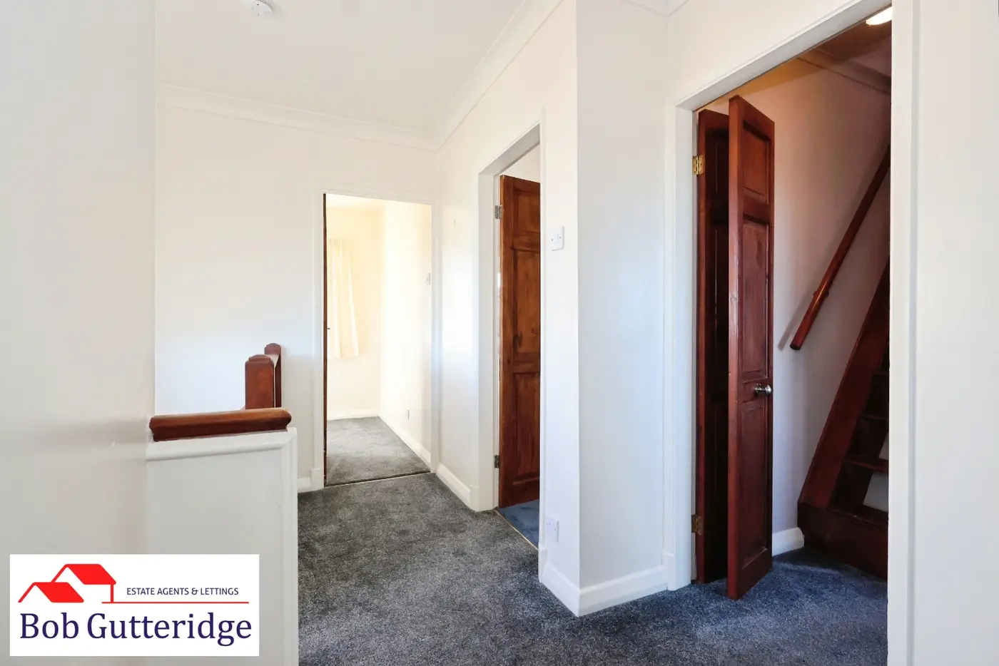 FIRST FLOOR LANDING